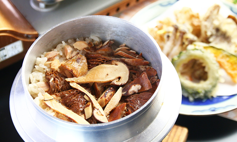 きのこ料理スライダー写真